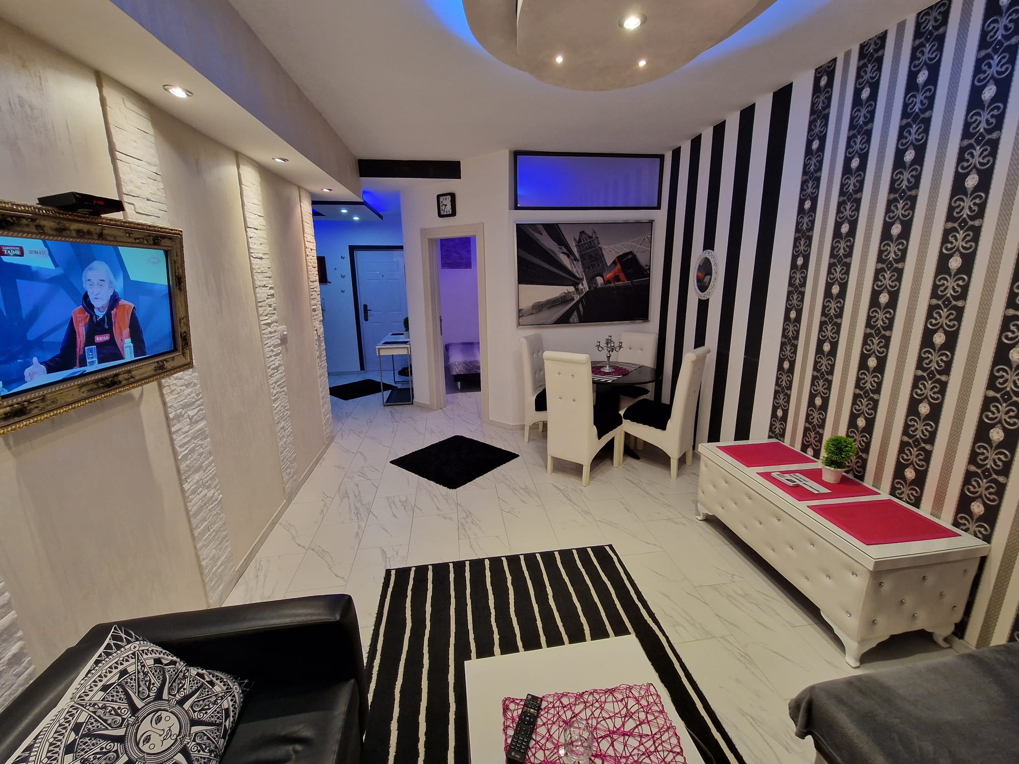 Black & White apartman thumbnail 15