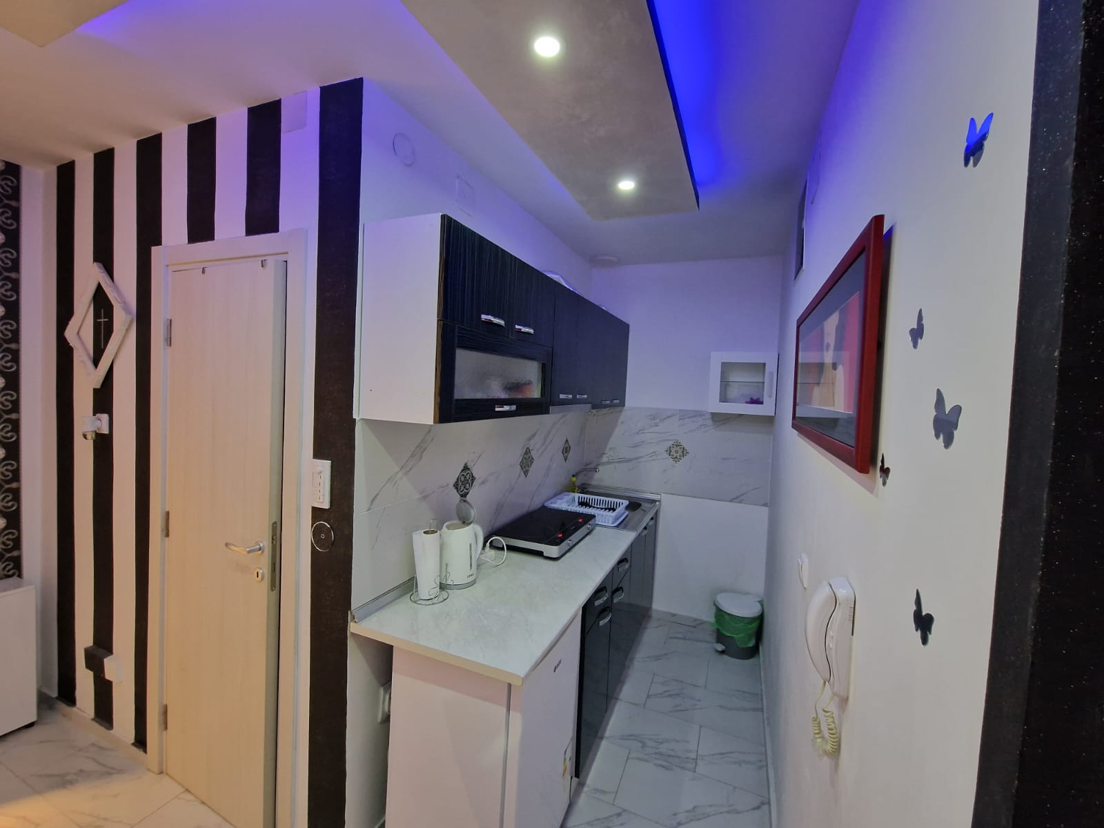 Black & White apartman thumbnail 20