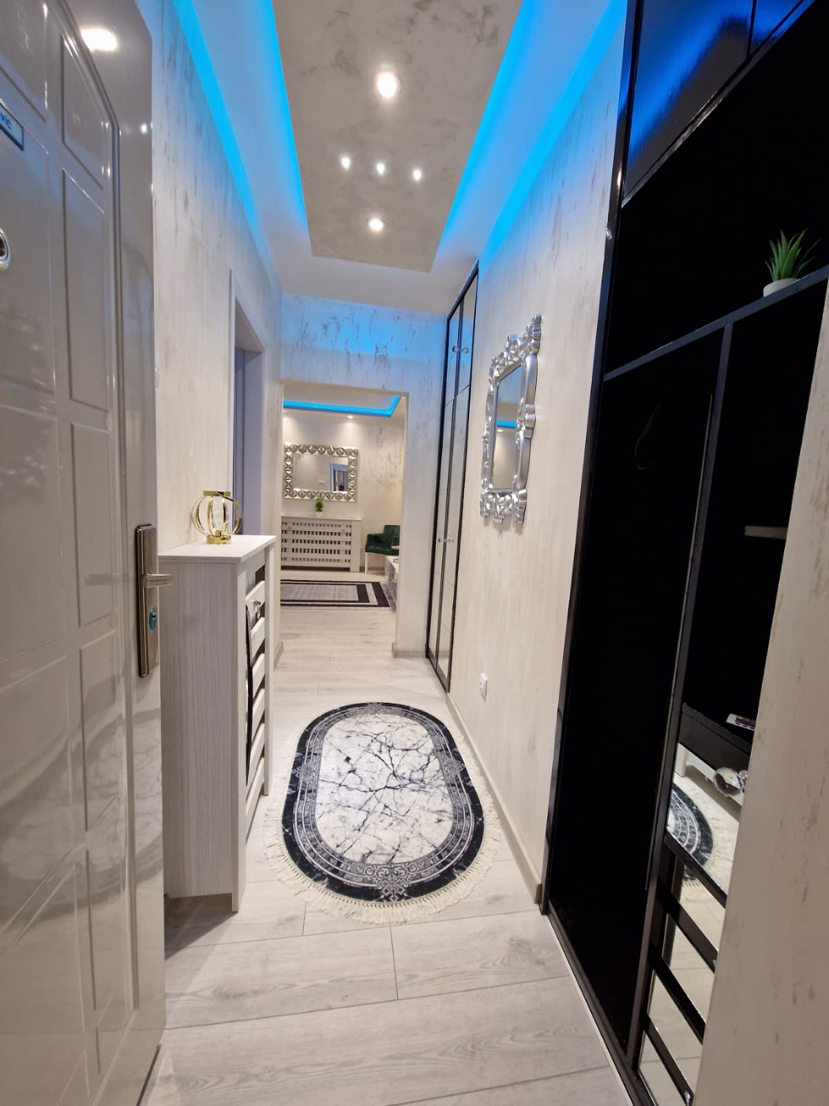 Mirror apartman thumbnail 30